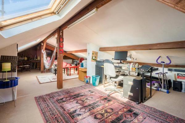 Maison spacieuse aux Richardets édifiée sur une parcelle de 903 m²