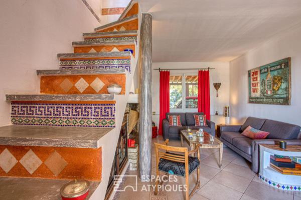 Villa d’inspiration hacienda avec piscine et vue dominante