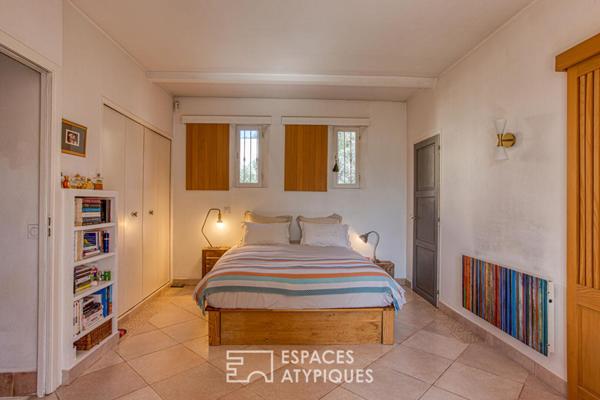 Villa d’inspiration hacienda avec piscine et vue dominante