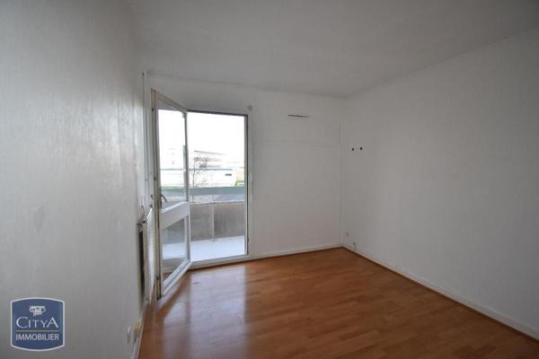 Appartement à louer 4 pièces 82.76m²