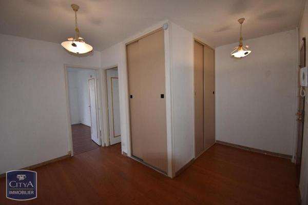 Appartement à louer 4 pièces 82.76m²