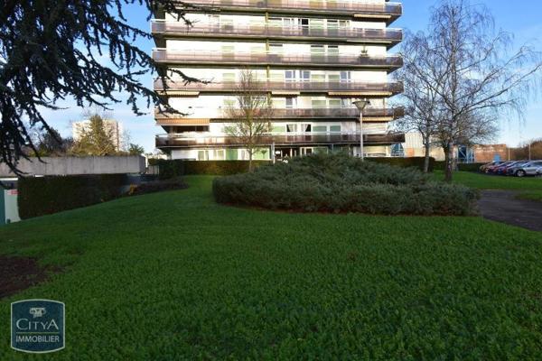 Appartement à louer 4 pièces 82.76m²