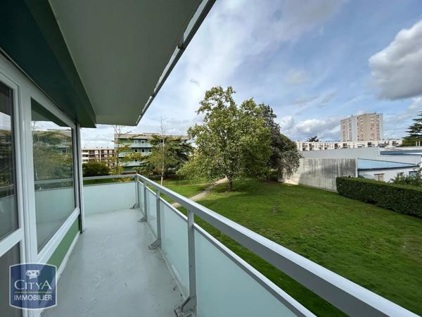 Appartement à louer 4 pièces 82.76m² Le Mans (72100)
