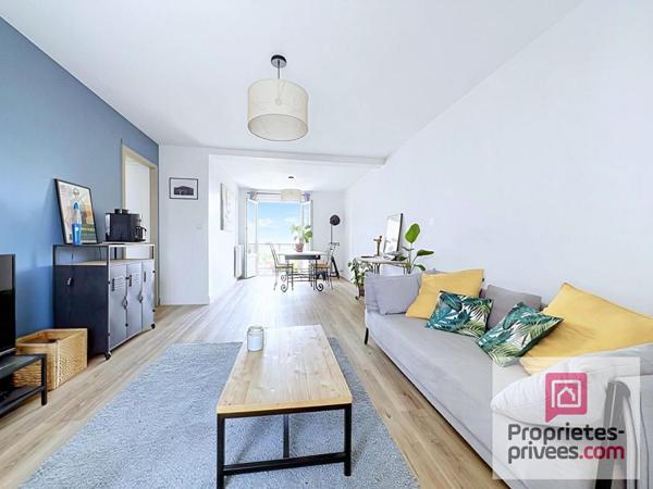Appartement  T4 traversant avec balcon