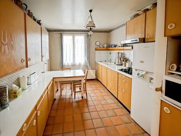 Maison Sainte Geneviève Des Bois 9 pièces 166m2 - Vie de plain-pied