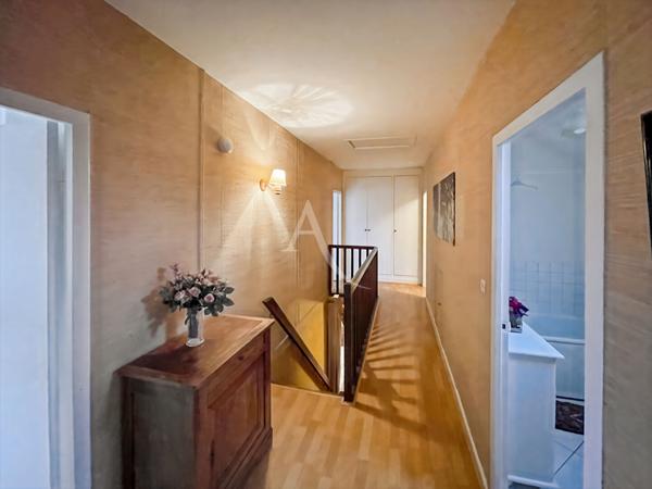 Maison Sainte Geneviève Des Bois 9 pièces 166m2 - Vie de plain-pied