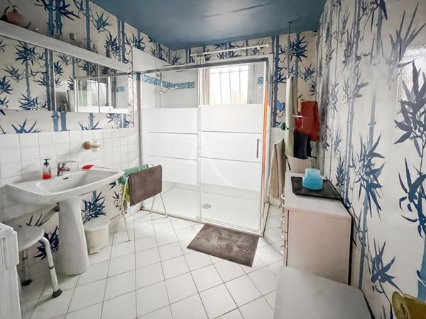 Maison Sainte Geneviève Des Bois 9 pièces 166m2 - Vie de plain-pied
