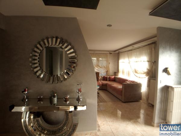 Maison
                                                                                                                                                                                                                                                                                                                        7 pièce(s)                                                                                                                                                                                                          5 chambre(s)                                                                                                                                                                                                          220  m²