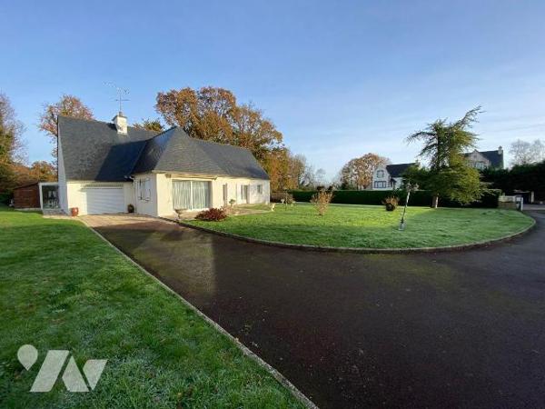 Proximité centre, Vous êtes à la recherche d'un bien proche commerces, un beau  terrain gage de...