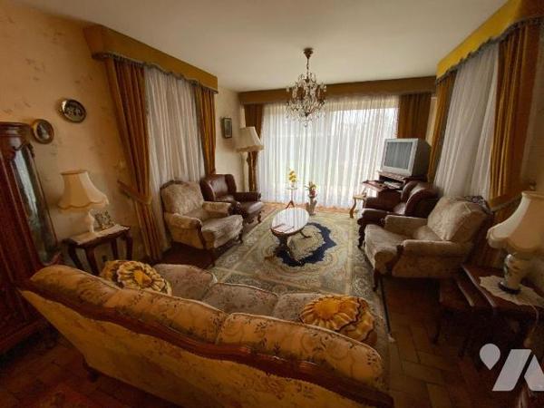 Proximité centre, Vous êtes à la recherche d'un bien proche commerces, un beau  terrain gage de...