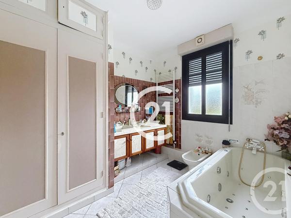 Maison à vendre  5 pièces - 175 m2 COGNAC - 16