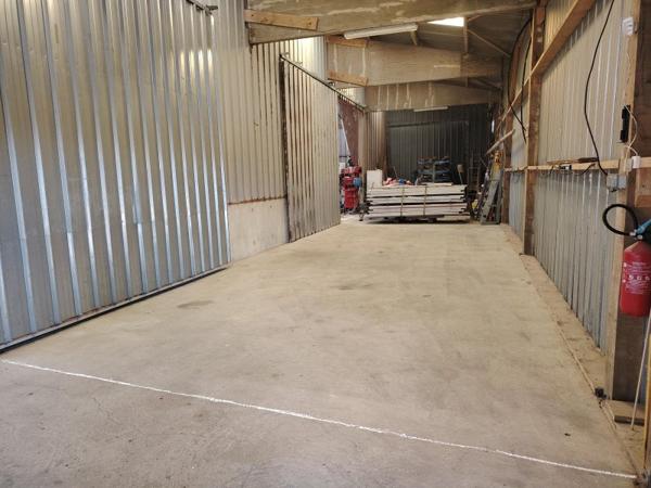 Location / Local Industriel / Bâtiment à Guissény (29880)