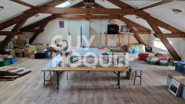 Local commercial Viriat 227 m² dont 95 m2 surface de vente