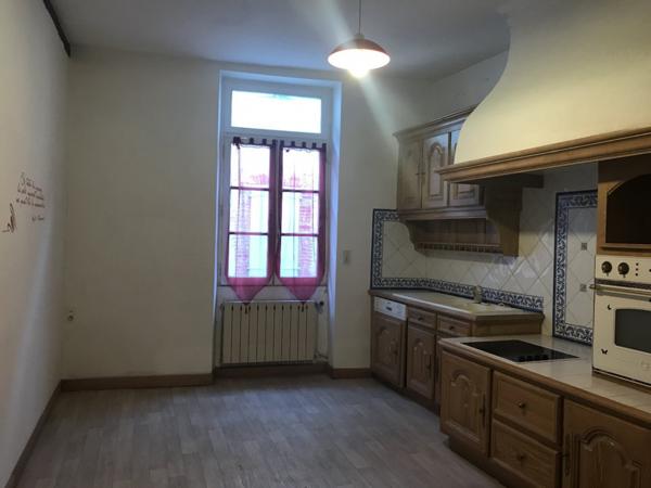 IMMEUBLE APPARTEMENT AVEC LOCAL COMMERCIAL