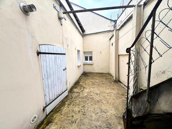 MAISON DE BOURG   20 MN GARE TGV VENDOME