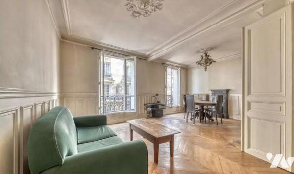 PARIS XVIIIe - Appartement 4 pièces - Secteur Abbesses