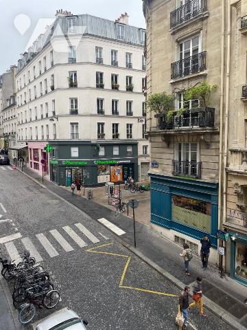 PARIS XVIIIe - Appartement 4 pièces - Secteur Abbesses