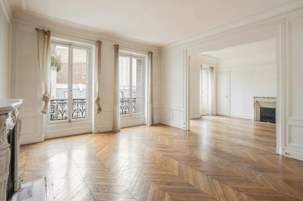 Appartement Paris 16e - SPONTINI / SAINT JAMES