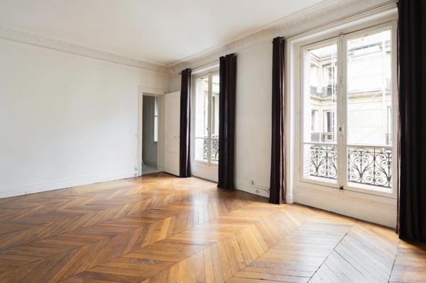 Appartement Paris 16e - SPONTINI / SAINT JAMES
