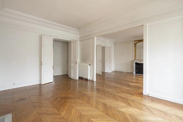 Appartement Paris 16e - SPONTINI / SAINT JAMES
