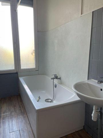 Appartement à vendre à Troyes dans l'Aube (10000), ref : 10376-1230   
rue de l'Union