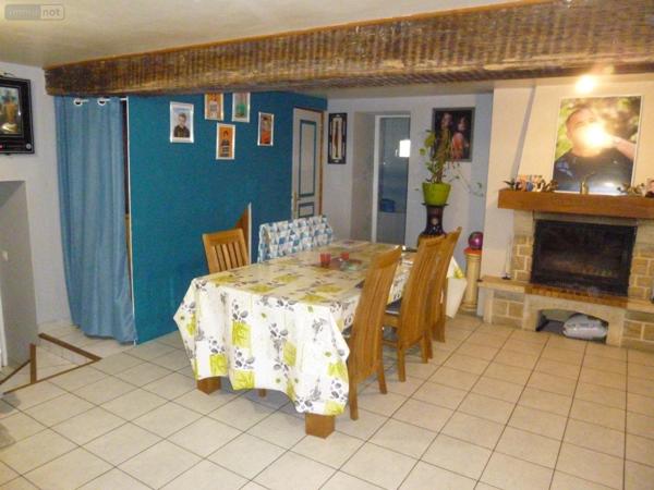 Maison à vendre à La Celle-sur-Loire dans la Nièvre (58440), ref : ST 239