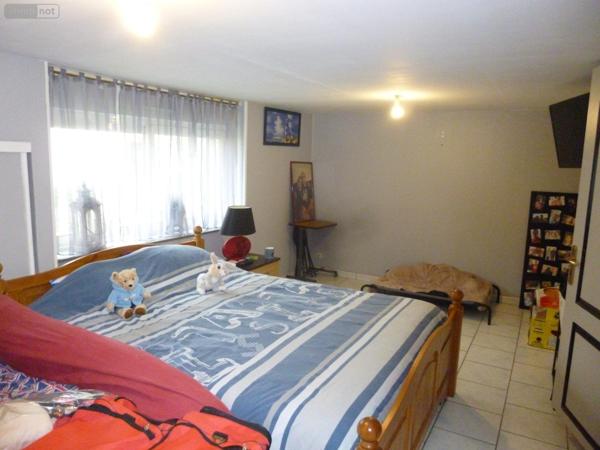 Maison à vendre à La Celle-sur-Loire dans la Nièvre (58440), ref : ST 239