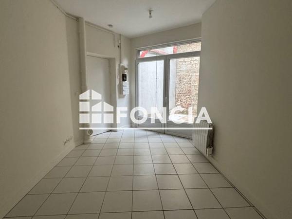 Location Studio 17.2 m² - 2 BLD VOLTAIRE Asnieres 92600