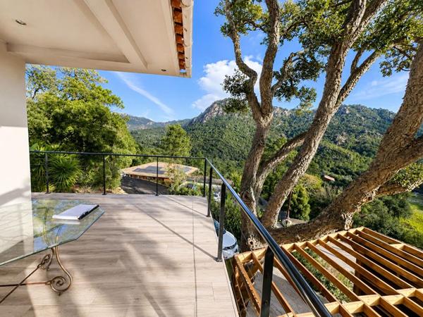 Maison T6 - STE LUCIE DE PORTO-VECCHIO - CORSE DU SUD - FRANCE