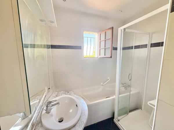 Maison à VITRE, 35500 - 4 pièces 75m²
