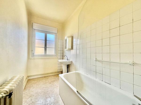 Appartement Falaise 2 pièces 64 m2