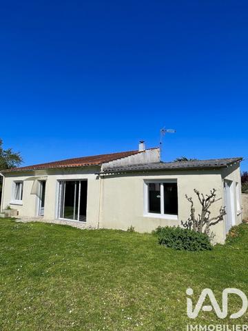 Maison à vendre 6 pièces 135 m² Saintes