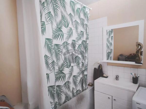 Vente                                                      Appartement
                        
                     3 pièces                      78 m2                     à Baume-les-Dames