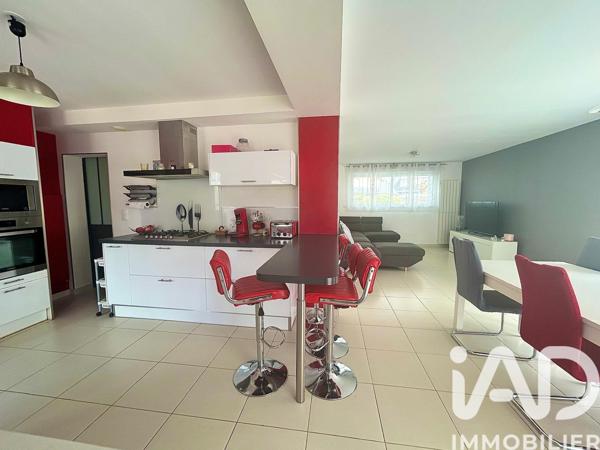 Maison à vendre 8 pièces 205 m² Mûrs-Erigné