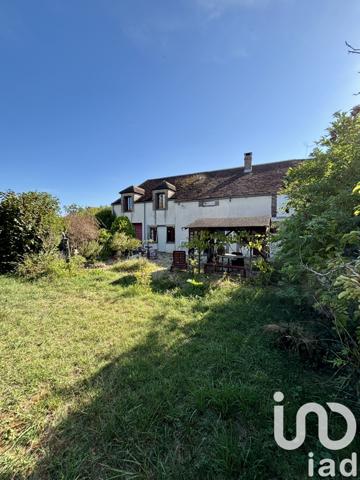 House for sale 12 rooms 245 m² Montholon