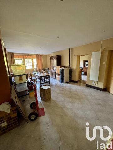 House for sale 12 rooms 245 m² Montholon