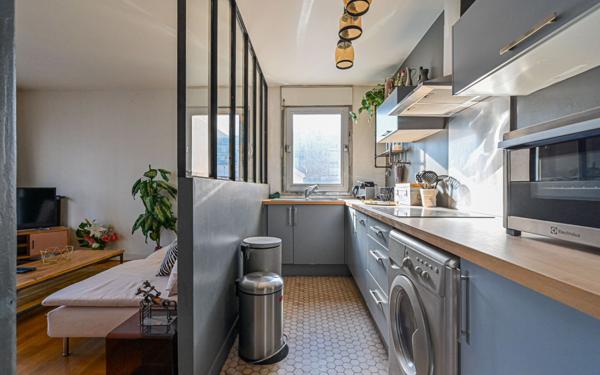 Appartement à vendre    2 pièces • 43,58 m2 Paris 18