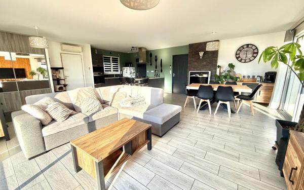 Maison à vendre    5 pièces •  Langon