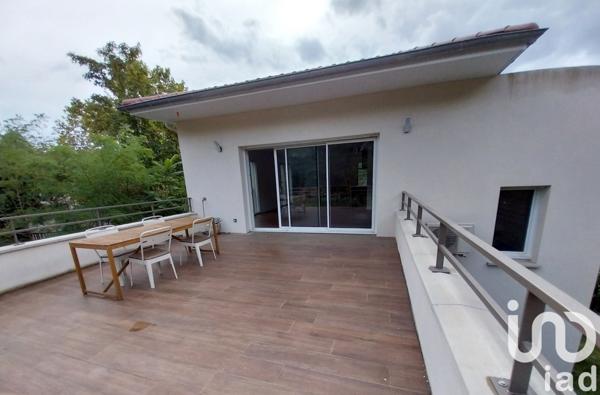 House for sale 5 rooms 124 m² Saint-Chamond