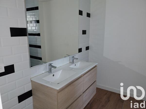 House for sale 5 rooms 124 m² Saint-Chamond