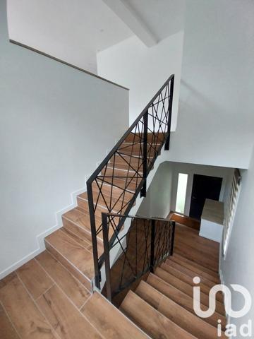 House for sale 5 rooms 124 m² Saint-Chamond