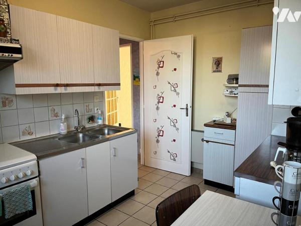 VENTE MAISON Type V PLEIN PIEDS JUMELEE PAR LE GARAGE