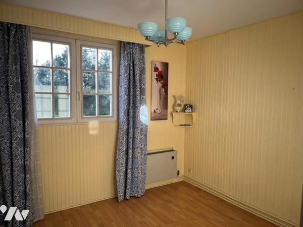 VENTE MAISON Type V PLEIN PIEDS JUMELEE PAR LE GARAGE