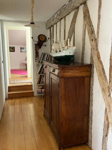 PLAISANCE DU GERS 10 min: ELEGANTE MAISON DE CARACTERE, restaurée par architecte, 320m2, 4700m2 en partie clos