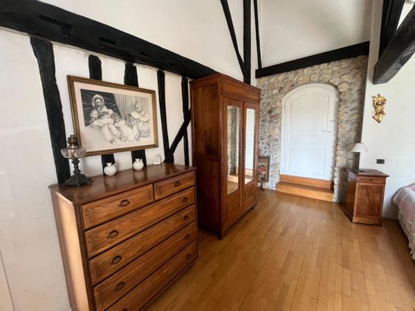 PLAISANCE DU GERS 10 min: ELEGANTE MAISON DE CARACTERE, restaurée par architecte, 320m2, 4700m2 en partie clos