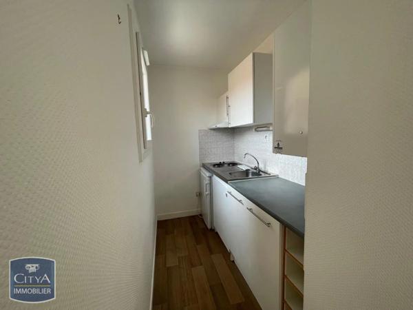 Appartement à louer 1 pièce 27.02m² Pau (64000)