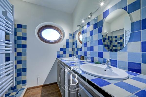 Meyrargues, Maison 4 Chambres -  224 m² à vendre