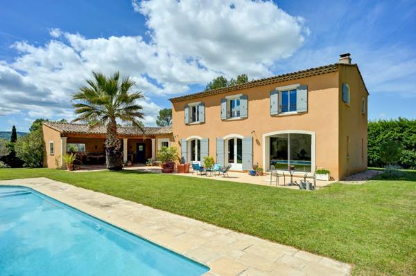 Meyrargues, Maison 4 Chambres -  224 m² à vendre