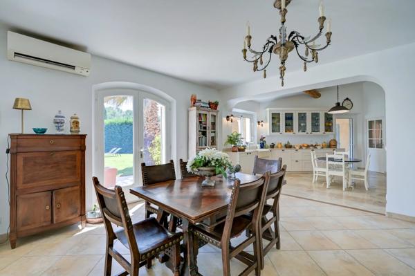 Meyrargues, Maison 4 Chambres -  224 m² à vendre