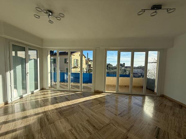 Appartement Vence 3 pièce(s) 77.55 m2 - terrasse - garage et cave